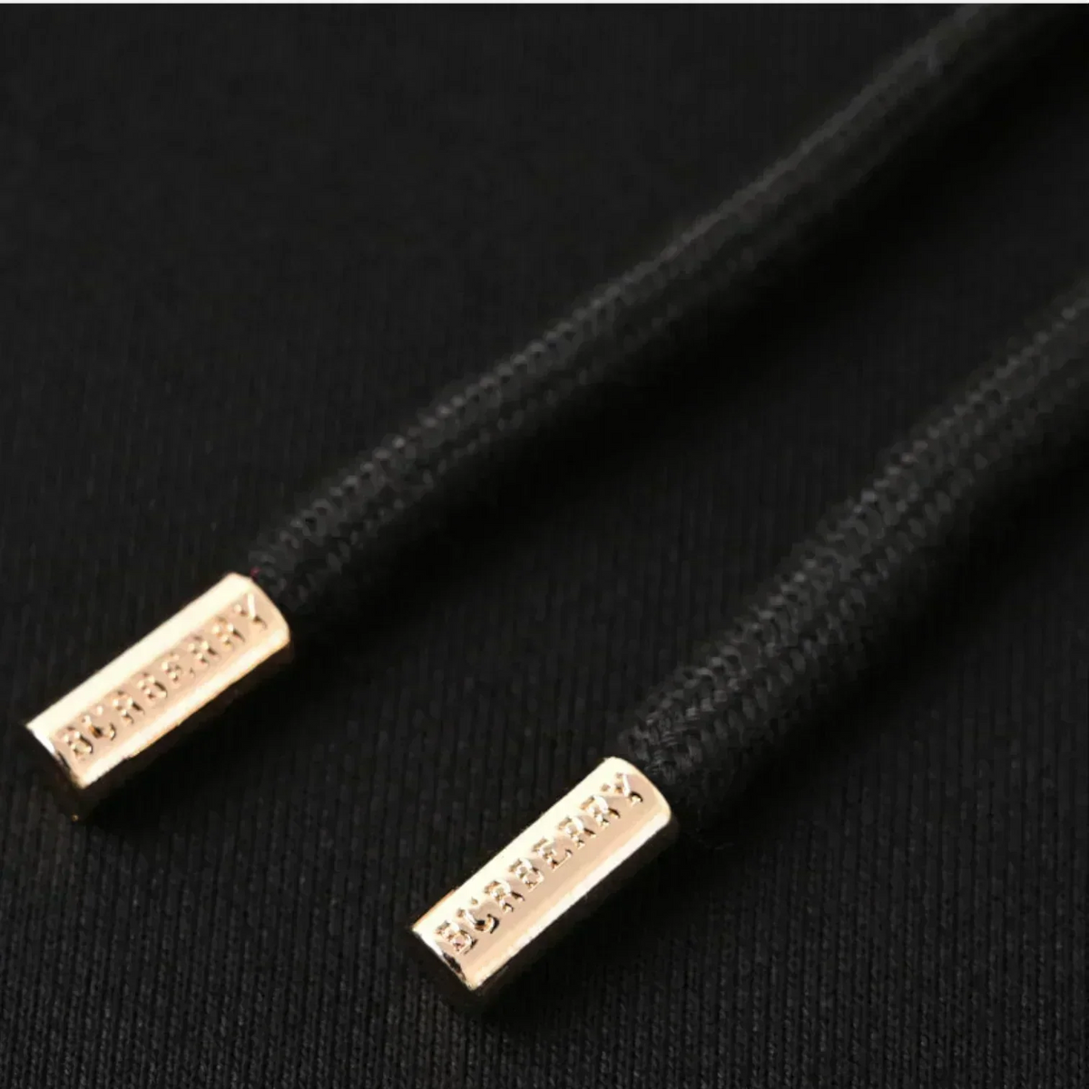 BURBERRY | Zip